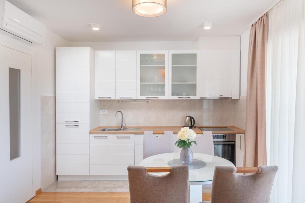 Solu Apartment Promajna Luaran gambar